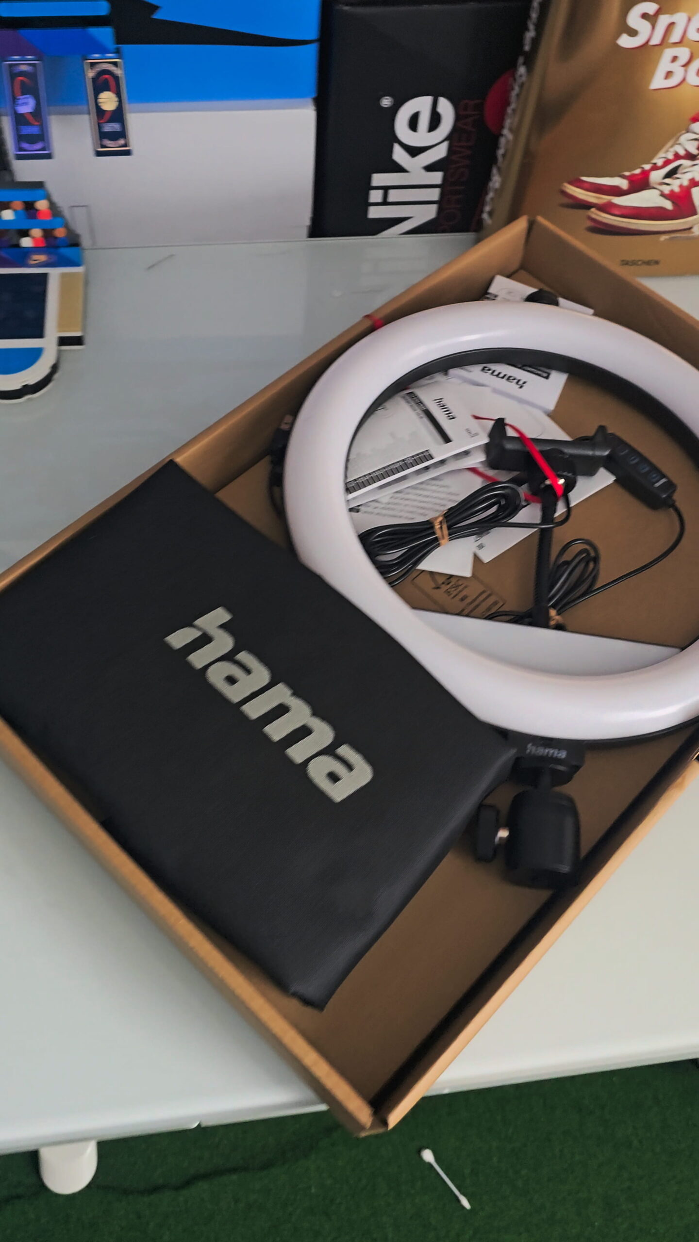 Hama LED-Ringleuchte SpotLight Steady 120 III im Test – Viel Licht für wenig Geld - PlayStationInfo