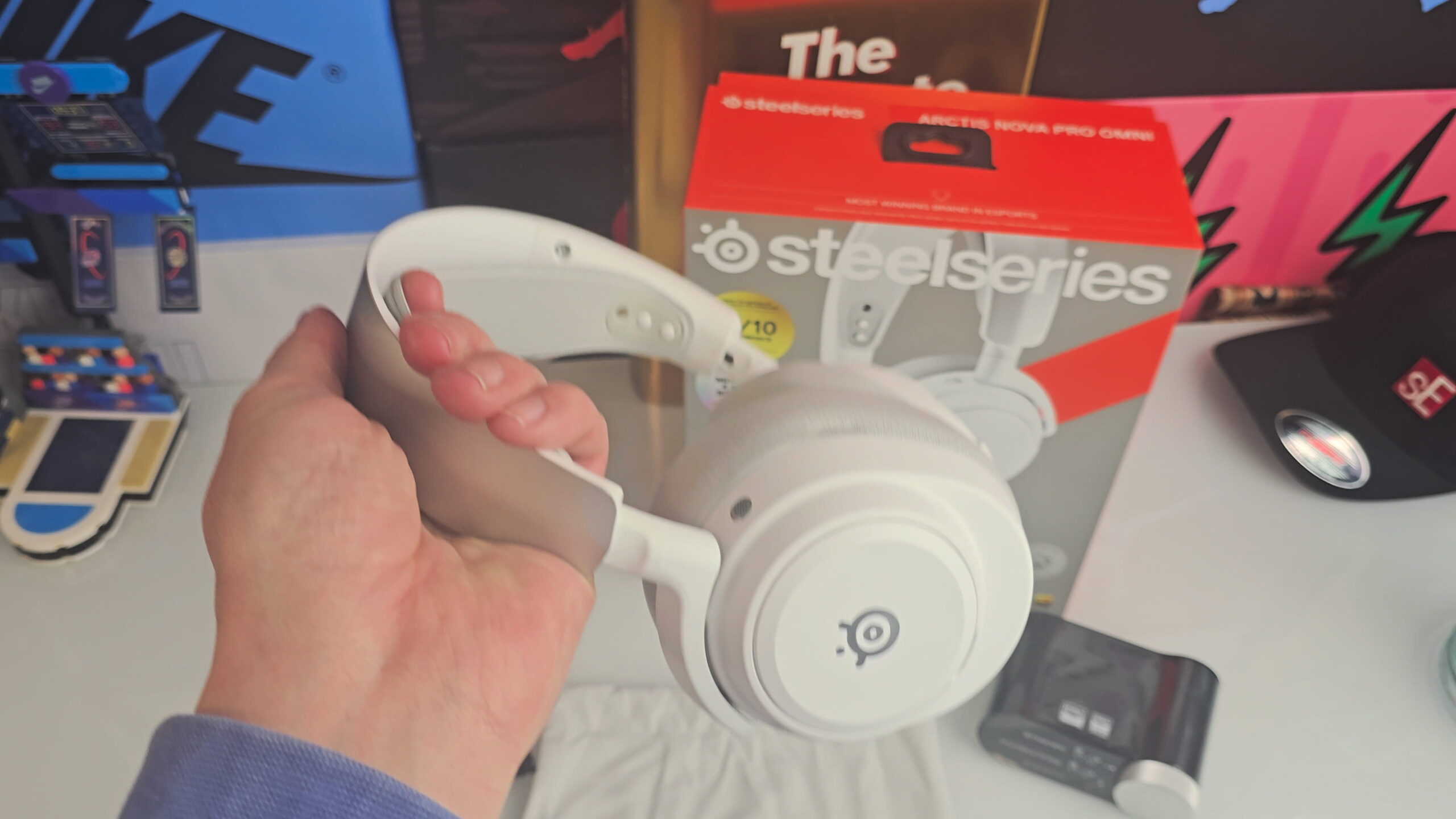 SteelSeries Arctis Nova Pro Omni im Test – Eines der komplettesten Gaming-Headsets überhaupt - PlayStationInfo