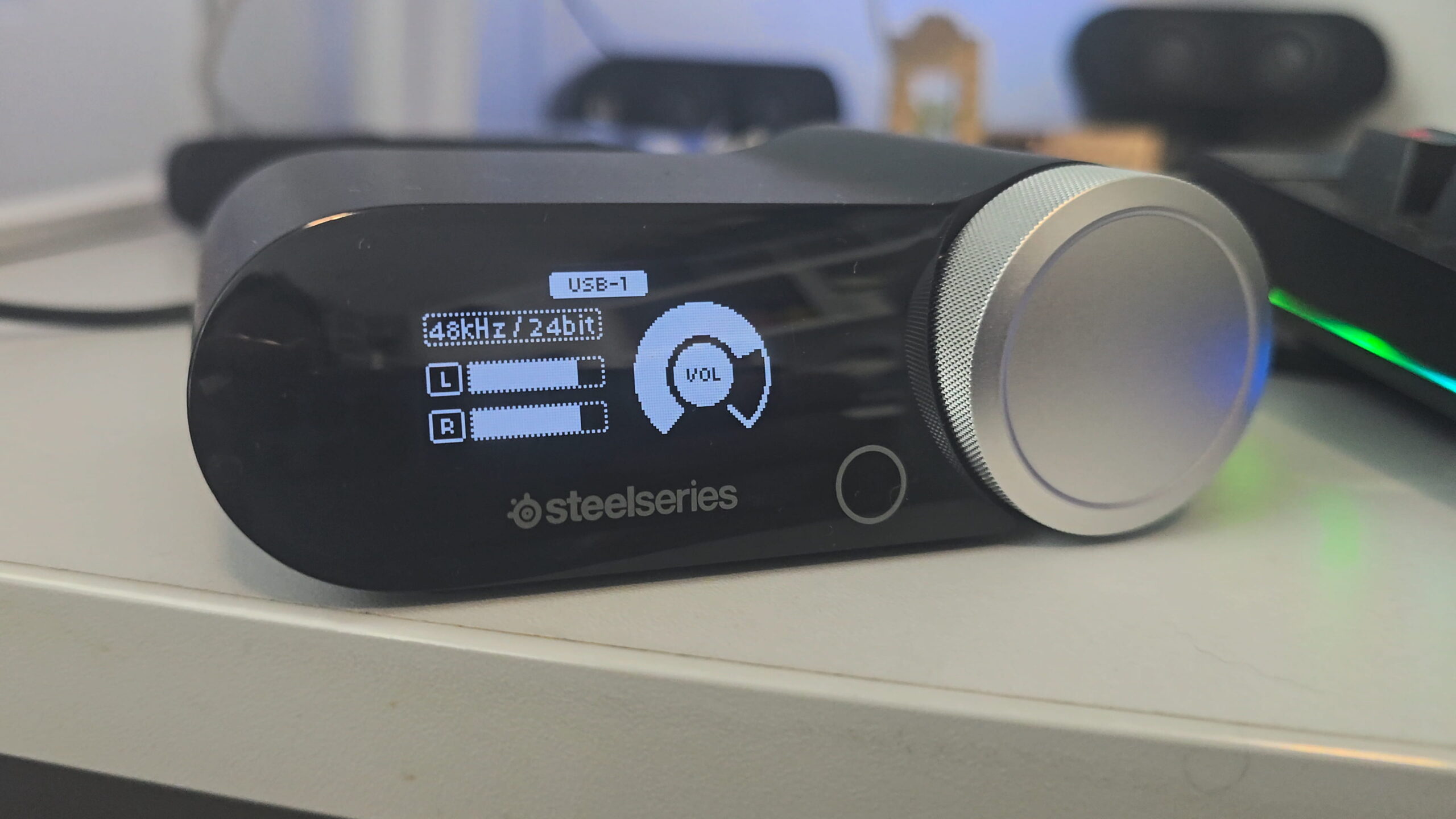 SteelSeries Arctis Nova Pro Omni im Test – Eines der komplettesten Gaming-Headsets überhaupt - PlayStationInfo