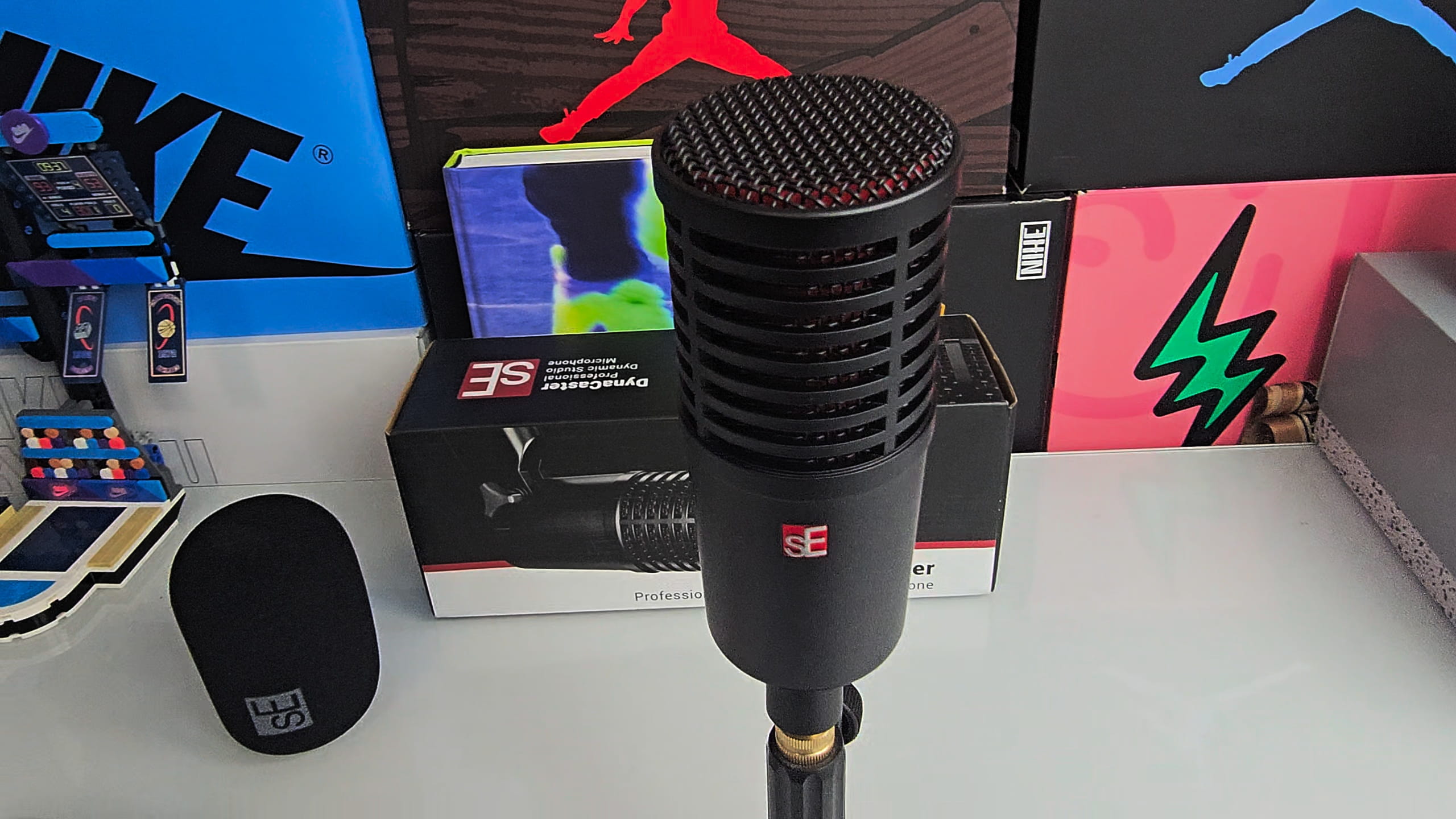 sE Electronics DynaCaster DCM8 im Test – Starkes Broadcast-Mikrofon für Streaming, Podcast und YouTube - PlayStationInfo